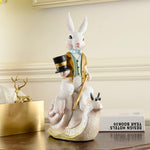 Lapin Chapeau Sculpture
