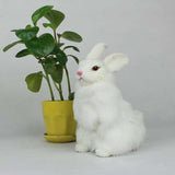 peluche lapin assis blanc