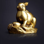 statue lapin dore